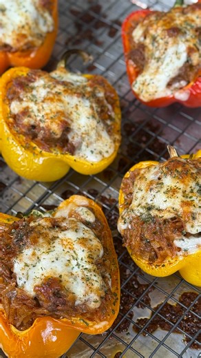 Marquis D. Pickett on Instagram: "Creamy Stuffed Peppers 🌶️🧀 Ingredients Peppers • 4 large bell peppers (red, orange, or yellow) • Olive oil, salt Creamy Orzo • 1 cup dry orzo • 1 tbsp olive oil + 1 tbsp butter • 1 cup heavy cream • ½–1 cup chicken broth • ½–¾ cup grated parmesan • ½ cup shredded mozzarella • ½ tsp garlic powder • Salt + pepper • Optional: 1 tsp Calabrian chili paste Meat Filling • 1 lb ground beef, turkey, or Italian sausage • 1 small onion, diced • 3–4 garlic cloves, minced 