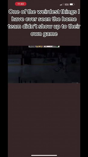 #greenscreenvideo tell me this isn’t one of the weirdest things you have ever seen in sports #nhl #hockey #GetCrackin