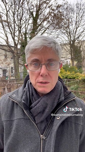 My thoughts on the Day One app. #dayoneapp #journaling #writing #diary #journalingideas #journalingtips #journalingtipsandtricks #habitbuilding #journalingcommunity #journalinginspo #journalingjnspiration #journalingforbeginners #howtostartjournaling #selfcare #mentalheath