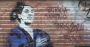 Artista pinta medalhados portugueses dos Jogos Olímpicos nas ruas de Paris