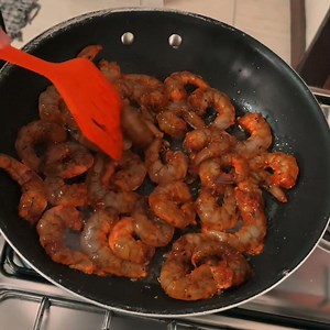 DaRe cooks caper gambas