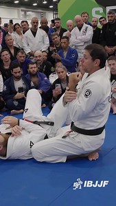 18K views · 268 reactions | @rogergracie teaching some invisible Jiu-Jitsu. The importance of weight distribution and pressure!  | International Brazilian Jiu-Jitsu Federation | Facebook