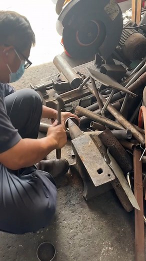 Another custom job completed! 🔧✨ Whether it’s sound, performance, or style, we’ve got you covered! 😎 🔧Sam Custom Enterprise https://linktr.ee/SamCustomEnterprise ⏰ OPEN Mon-Sat 9am to 6pm 📍https://g.co/kgs/ZYL27e1 📞 60165250380 📞 60165556675 (Tiffany) #harleydavidson #samcustom #ridesafe #rider #riding #viralreelsfacebook #fypviralシ #upgrade #modified #custommade #customized #installation #viralreelsシ #fypシ゚viralシ | Sam Custom