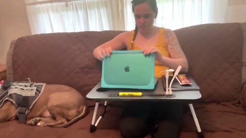 Slendor Lap Desk with Cup Holder, Foldable Laptop Table for Bed, Portable Bed Desk for Laptop and Writing, Computer Tray with Tablet Slot, Notebook Stand Reading Holder for Couch Sofa Floor,Green