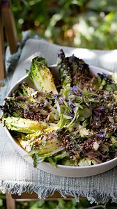  ¡Descubre el sabor ahumado de las verduras de hoja verde asadas a...