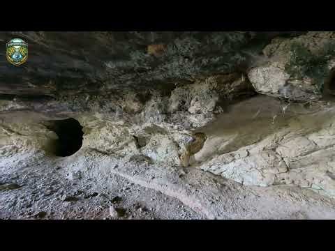 Η ιστορική σπηλιά - καταφύγιο στο περιβόλι του Τρίπου και η καλλιέργεια κρεμμυδιών