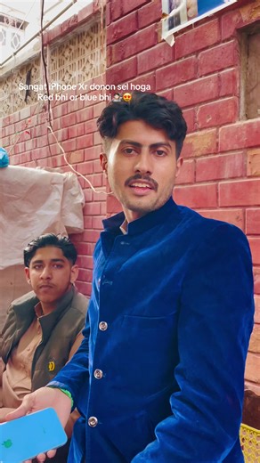 Ye Bhai Monbile lane aya Ha 21500k x r our 22k Main Red wala B sell ho gaya