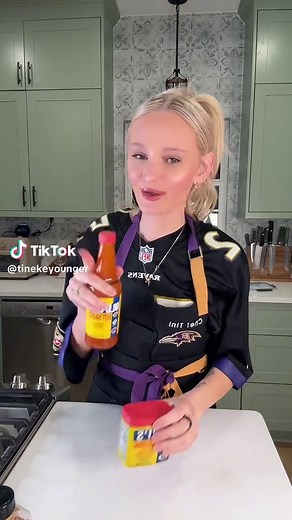 Delicious Crab Dip Recipes for Playoff Season