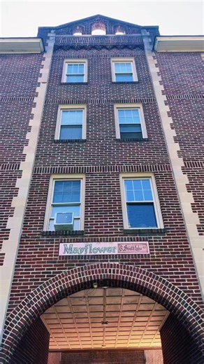 Renovated Apartments for Rent at Mayflower South Lake Albany