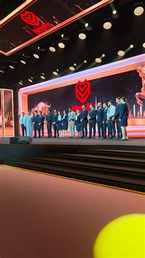 Mohammad Ahangari Asl on Instagram‎: "برنده جایزه بهترین بروکر سال 2025 از نگاه فارکس اکسپو دبی ‌ @mondfx ‌ ‌ #بروکر #فارکس #ترید"‎