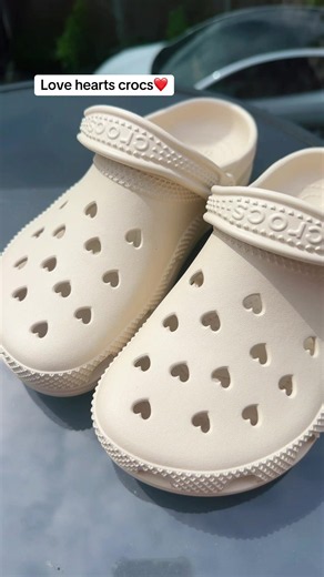 Classic Hearts Cut Crocs: Summer Trendy Clogs