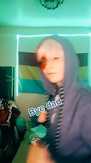 #AFathersMistake S1 1/10 Endeavor still haunts Todoroki at school making him isolated. Until a green haired boy walks over. #todorokicosplay #Series