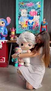 Dimoo Jean- Michel Basquiat 1000% 🤍 Why Dimoo ? Because Dimoo reminds me of my son . It was 3 years ago that my son was diagnosed with anxiety disorder, and now he’s turning 6 and trying to face all his fears with the help of everyone around him. I’m so proud of him every time he does it. Kaya, I really want this since Dimoo Basquiat eventually becomes his true self, and Titus will be too soon.🥹 “Mega 1000% Just Dimoo x Jean-Michel Basquiat” collection being “the original, pure and independent