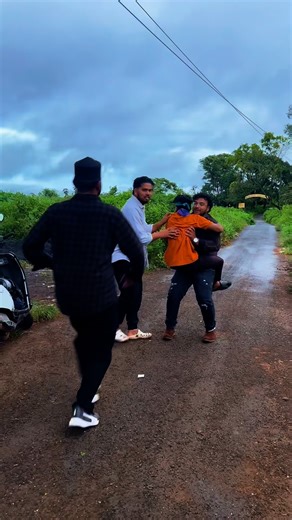 ᴅ ᴀ ꜰ ᴇ ᴅ ᴀ ʀ on Instagram: "WAIT FOR END 🙌🏻. …. . UNIQUE CHOICE PRESENTS ( LIFESTYLE EXHIBITION ‼️ . . . . ALL TYPES OF WEARS ND Accessories , FOOD STOLE 🙌🏻 . . . BOOK YR STOOL : 7204792772 / 8951528004 . . . . . . . . #moeenshaf #dharwad #hubli #belgavi #belgaumcity♥️ #belgaum_boys_and_girls #belgaum #likes #commedy #comment #viral #fumnyreels🤣😂 #reelitfeelit #instafashion #fashiondesigner #exhibition #karnataka #insta #dandeli #belgaumfashion"