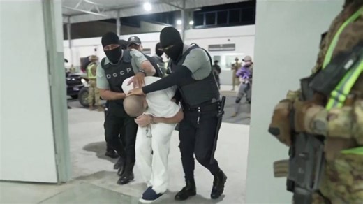 Trump administration deports alleged gang members under Alien Enemies Act despite court orders