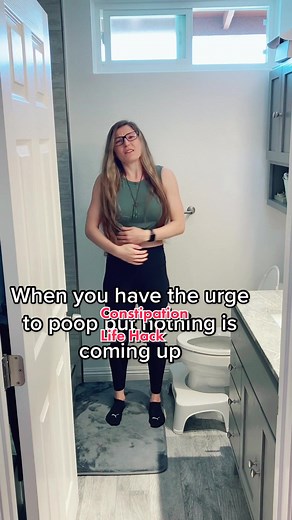 First viral video with this song has me rolling🤣…and pooping💩 #poop #pooping #constipation #bloated #foryourpage #PringlesCanHands