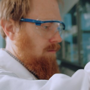 26 reactions | What a year! We really enjoyed engaging with every single one of you in 2022. Here is a small best of selection we did not want to keep from you.  What was your favorite post of 2022? ⬇️ | Eppendorf | Facebook