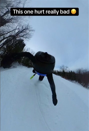 Knocked the wind out of me too @Zen (IF YOU HAVE FAILS DM ME) #ski #snowboard #crash #fyp #viral