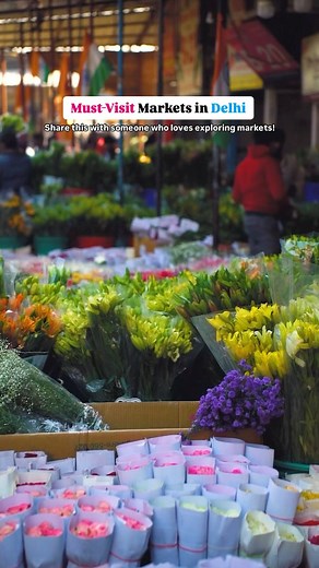 Shopaholics, these markets in Delhi are a must-visit for you! From vibrant streets to hidden gems, there's something for everyone and you’ll be spoilt for choice.😍 Tag your friend who’s always up for a shopping spree!🙈 . . . . #dfordelhi #delhi #dilli #delhincr #markets #katran #kinari #chandnichowk #blousemarket #sarojini | DforDELHI