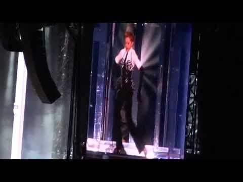 Madonna - Vogue (Live at Stade Roi Baudouin, Brussels, Belgium) - The MDNA Tour FULL HD