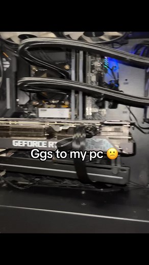 Cant make it past bios, was just chilling in ranked then i noticed a weird sound. So i turn my pc off, check all the fans and there was nothing in the way of any fans but yeah i dont know how to fix it and my pc just dies everytime i try booting it 🫠