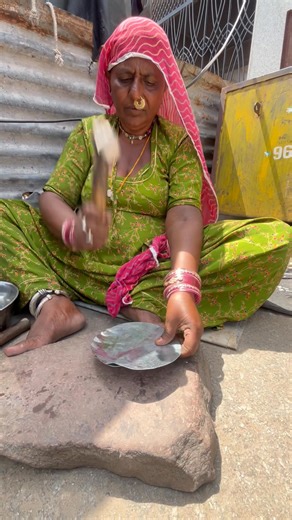 61K views · 362 reactions | woman invents amazing process 90-year-oldअनपढ़ औरत की असम्भव कलाकारी #ironwoman #ironwork | Mr Rajasthani art | Facebook