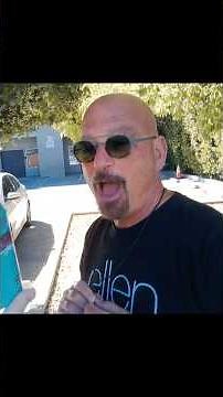 Ran into Howie Mandel and got the hypothetical golden buzzer 👊🐬🤚