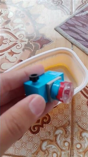 builds a lego camera #legostopmotion