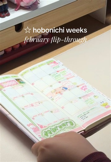 February Hobonichi Weeks Recap: Pink & Green Palette