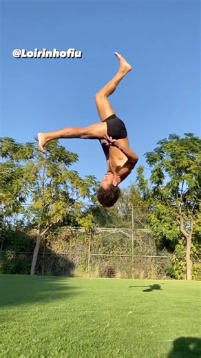 LoirinhoFIU🇹🇷🔥 #loirinhofiu #acrobatics #backflip #shorts_ #shorts #viral #shorts_video #explore