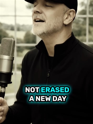 Ξημερώνει 🌅 Πέφτω… μα σηκώνομαι. Τα όνειρα δεν σβήνονται. Μια νέα μέρα με καλεί — η ελπίδα πάντα ζει. #Ximeronei #SotisMikros #GreekMusic #NewSong #Laiko #Ballad #Hope #NewDay #Fyp #ForYou