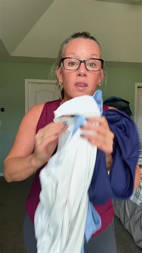 Finally — a workout top that isn’t cropped 🙌 The Halara yoga shirt gives full coverage, flatters your shape, and stays put through every stretch and squat.#tiktokshopblackfriday #halara #midsizefashion