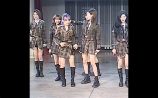 【qqi】袁一琦一手拎起xxs林舒晴