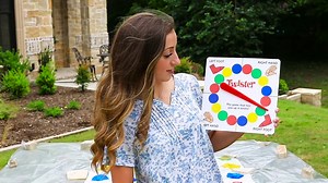 HILARIOUS MESSY TWISTER CHALLENGE! (ft. Annie LeBlanc & Hayley from Bratayley) - video Dailymotion
