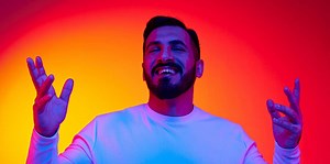 7 Harsh Signs Someone Has Main Character Energy And You're Just An Extra, According To Research