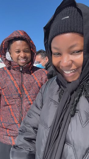 If you had told me that my first snow experience would be in Iran, I wouldn’t have believed you! But alas, what an experience at the @tochalcomplex, located in the Alborz mountain range. We went up to the 7th station via cable car. Its highest peak, also called Tochal, stands at nearly 4,000 meters above sea level. The temperature was a freezing -16°C! If skiing is on your bucket list, why not consider Iran as a destination? | Judy Nyawira