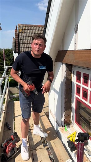 How to Remove a Snapped Screw Like a Pro #howto #snappedscrew #likeapro #diyrepair #tooltok #constructionlife #sitehack