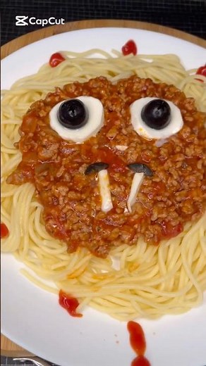 Halloween Spaghetti Monster 👻 #funfood #halloween #halloweenfood #easy