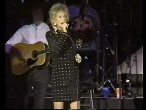 TAMMY WYNETTE - APARTMENT #9