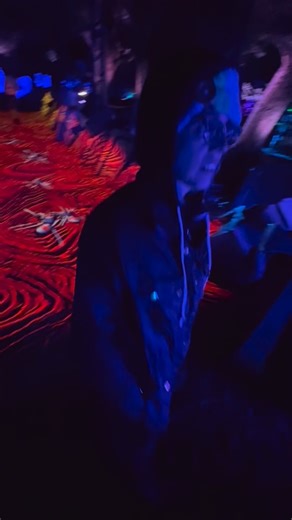 I was so close to having a #spoopy new #petspider ! #lighttrail #atx #nightmarebeforechristmas | Knee Capbobs