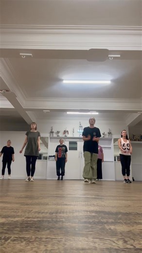 ✨ADULT DANCE WEEK 2✨ We welcomed some lovely new faces to the gang last night and what fun we had! 💃🏼 The energy, laughter and good vibes were everything! It’s such a great group of ladies who come together each week to dance, move and unwind. If you’ve been thinking about giving it a try, come and join us.. everyone’s welcome! 🤗 🗓️ Mondays 7-745pm 📍Unit 2, Phoenix enterprise park, Riverview rd, Beverley, HU17 0LD A little ‘me time’, a lot of laughs, and the best start to your week 💕 | Bas