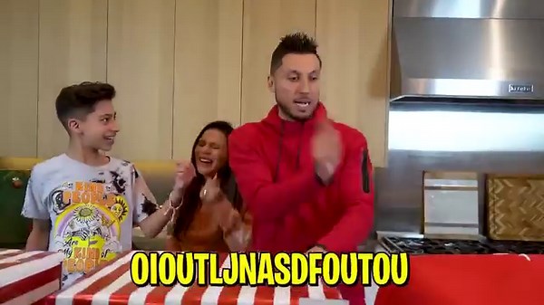 Don't Choose the Wrong Mystery Prize Challenge! 🎁 | The Royalty Family