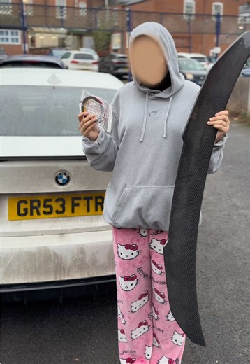 New Car Spoiler Reveal: Carbon Fibre Highlights