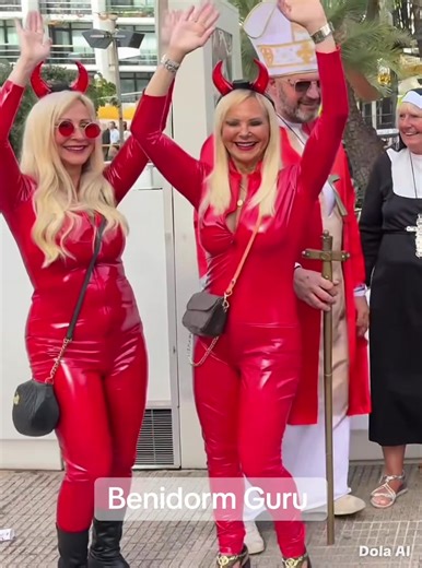 🎭🔥 BENIDORM FANCY DRESS FESTIVAL 2025 🔥🎭 Benidorm absolutely SMASHED it again this year 🤯 Check out these amazing fancy dress outfits – the creativity, the laughs, the vibes… unreal! 🇪🇸✨ 👇👇👇 💬 COMMENT if you spot your mates ❤️ LIKE if you love Benidorm 📤 SHARE to spread the fun ➕ FOLLOW Benidorm Guru for the best events, parties & Benidorm life This is why Benidorm is the party capital of Europe 🕺💃 🔥 VIRAL HASHTAGS 🔥 #BenidormGuru #Benidorm #Benidorm2025 #FancyDressFestival #Fanc