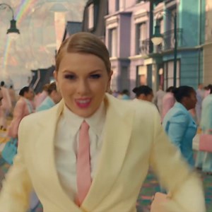217K views · 558 reactions | Taylor Swift's ME! continues to CRUSH records on Amazon Music! Most first day streams ✔️ Most first day on-demand voice requests with Alexa ✔️ 2X as many requests for ME! on Alexa in its first week than ANY other single debut ✔️ Congrats, Taylor! : https://amzn.to/2UXA7Gv | Amazon Music | Facebook
