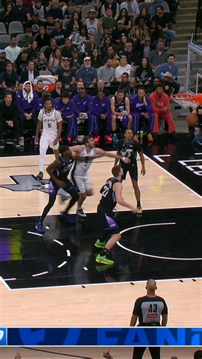 KJ 3 for 3 from the 3 😁 📺 FanDuelSN SW | San Antonio Spurs
