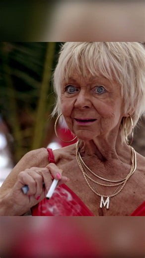 Best way to solve problems… #benidorm #britishcomedy #sitcom #comedyclip #funny