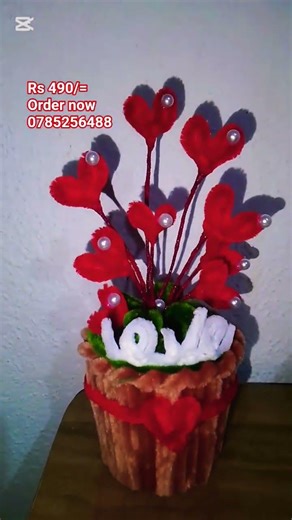 valentine එකක් ලග එනවා ළමයි 😍 #vairalvideo #love #trending #flowers