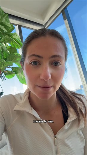 Robyn on Instagram: "Forever grateful for Dartmouth Field Hockey & our Robyn community. Support from coaches, teammates, friends, family and being inspired by people like @victoriagarrickbrowne @ilonamaher @dove @kykelce shaped my body confident sport journey 💜 #BodyConfidentSport #KeepHerConfident #RobynBodyConfidentSport #sportsbra collegeathlete"