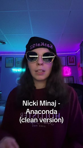 Clean Version of Nicki Minaj's Anaconda Karaoke | Singing Video